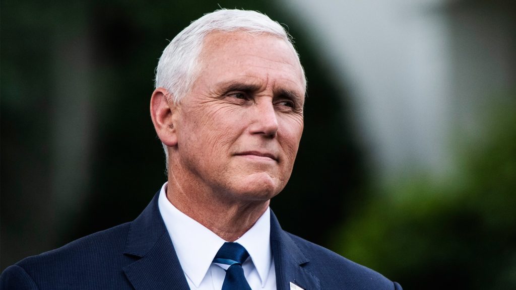 Mike Pence’den Irak’a sürpriz ziyaret.