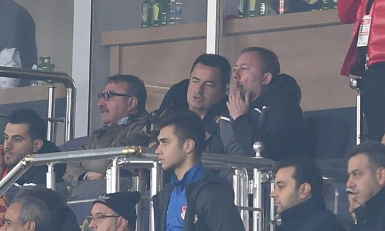 Sergen Yalçın fena yakalandı! Tribünde…