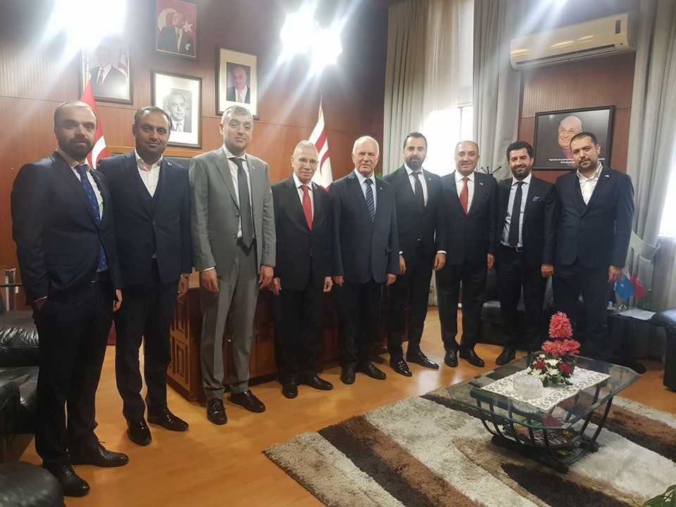 Türkiye ve Avrupa’dan gelen iş adamları meclis başkan yardımcısı Töre’yi ziyaret etti…