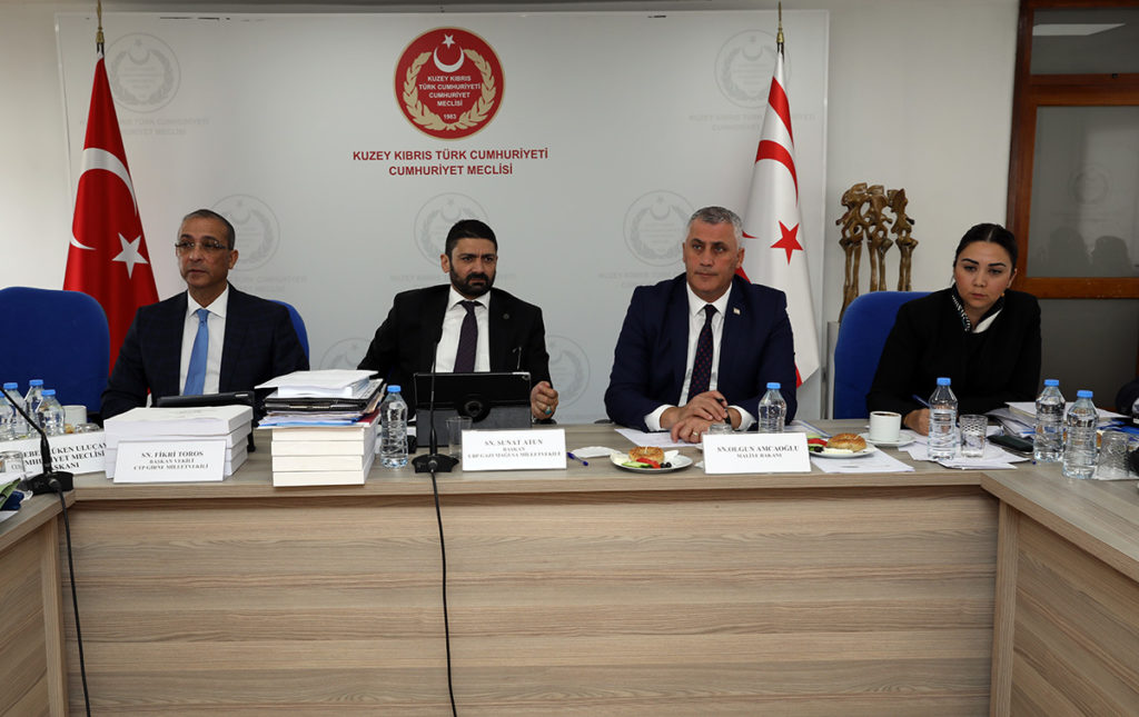 KOMİTEDE BUGÜN İÇİŞLERİ İLE ÇALIŞMA VE SOSYAL GÜVENLİK BAKANLIĞI BÜTÇELERİNİ GÖRÜŞÜYOR