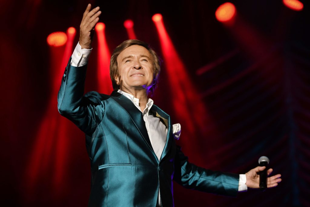 Öğretmenlere konser verdi