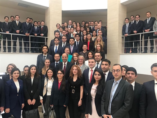 Özersay, Türkiye’nin yeni diplomatları ile buluştu