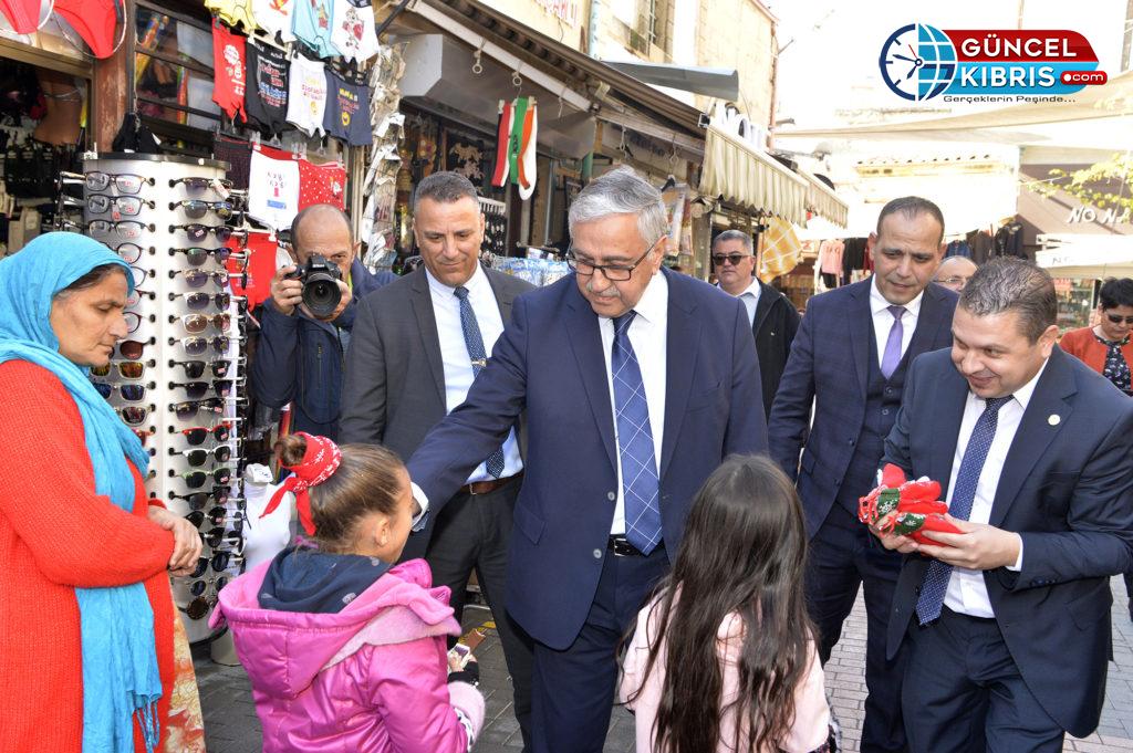 Cumhurbaşkanı Mustafa Akıncı halkın ve esnafın yeni yılını kutladı