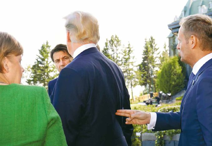 Trump’a ‘Silah’ Doğrultma Fotoğrafı Tartışma Yarattı
