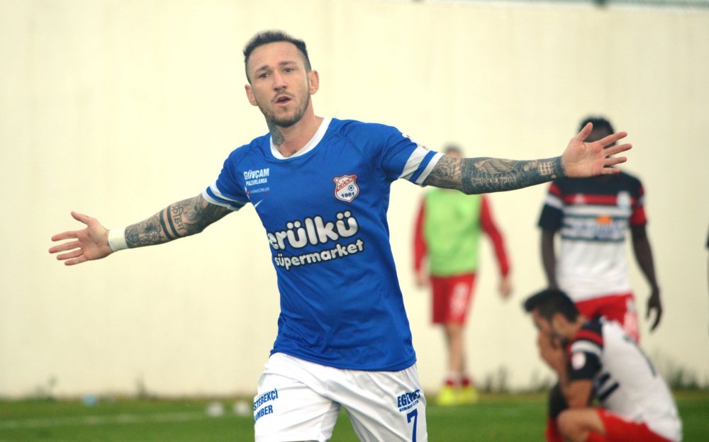 Lider Cihangir ,Göçmenköy’ü 5-3 Mağlup Etti.