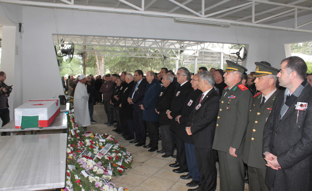 Dizliklioğlu ve Gardiyanoğlu askeri törenle toprağa verildi