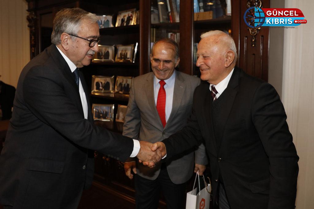 Akıncı, KİÜ bünyesindeki Kıbrıs düşünce platformu’nun yetkililerini kabul etti