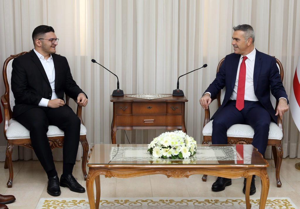 Meclis Başkanı Uluçay, Bağımsız Gençlik Platformu’nu kabul etti