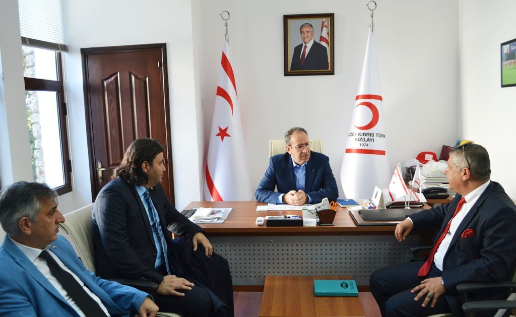 YDP Kuzey Kıbrıs Türk Kızılay Derneği’ni ziyaret etti