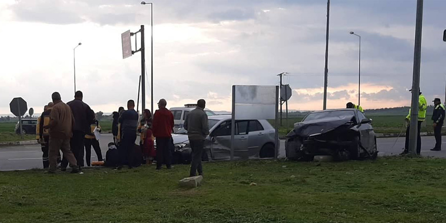 İnönü kavşağında kaza 4’ü çocuk 7 yaralı