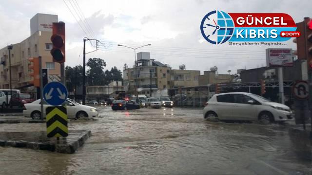 Lefkoşa’da bazı yollar trafiğe kapatıldı