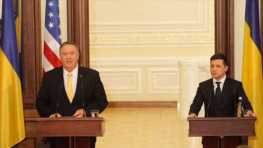 Pompeo: Ukrayna’nın NATO’ya üye olma yönündeki girişimlerini destekliyoruz