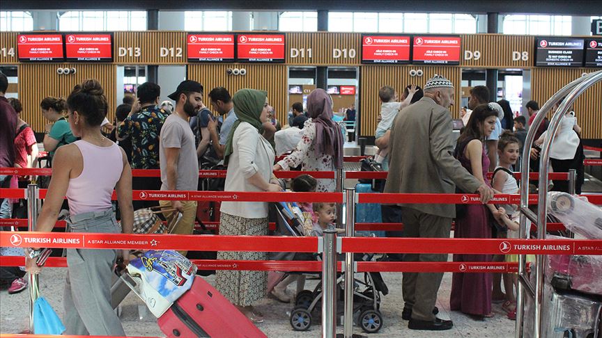 Çin’deki ‘gizemli hastalık’ için İstanbul’daki hava yolu şirketleri uyarıldı