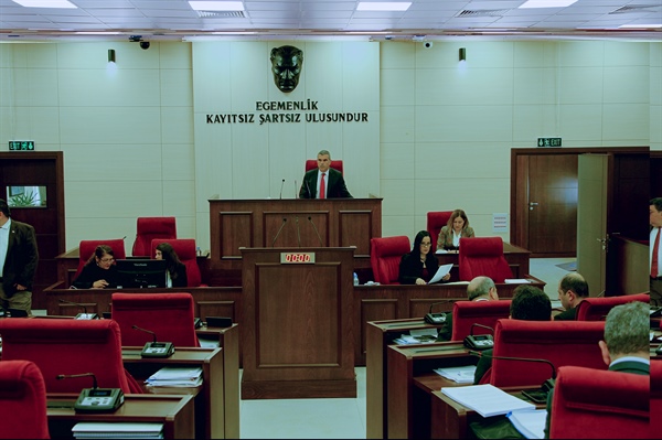 Cumhuriyet Meclisi toplandı! Gündemde av ve istatistik kurumu yasaları var