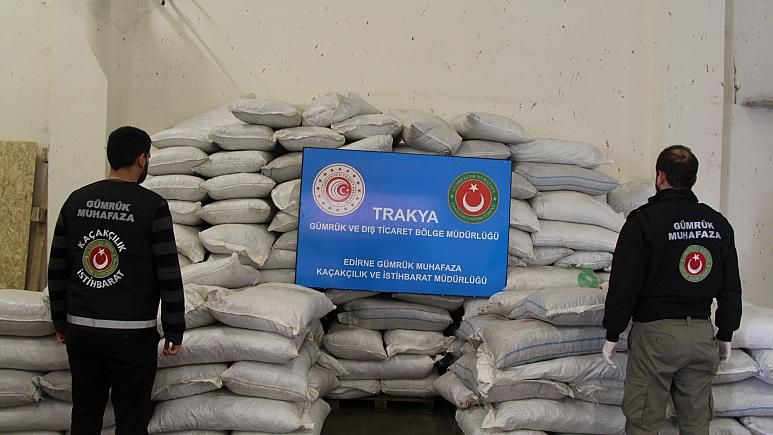Kapıkule’de uyuşturucu operasyonunda rekor: 2 ton 70 kilo esrar ele geçirildi