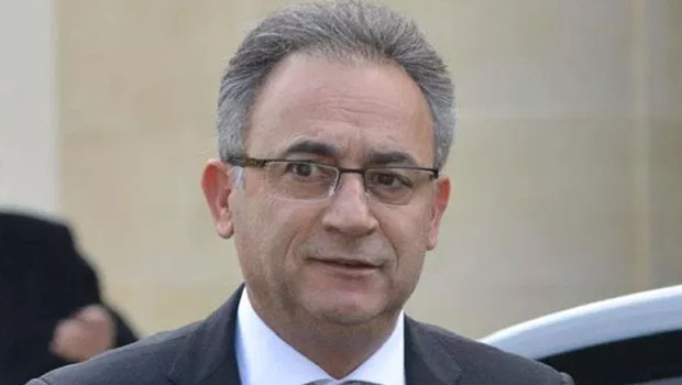 Neofitu Atina temaslarını tamamladı