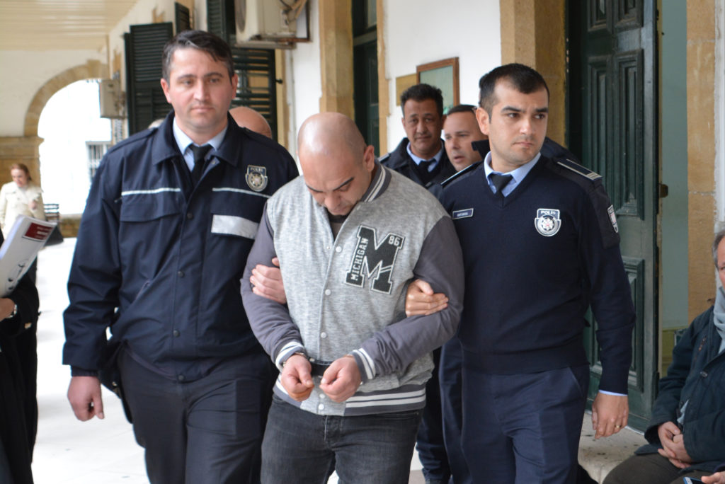 Özhançer, 1 yıl uyuşturucudan 4 ay’da tacizden ceza aldı