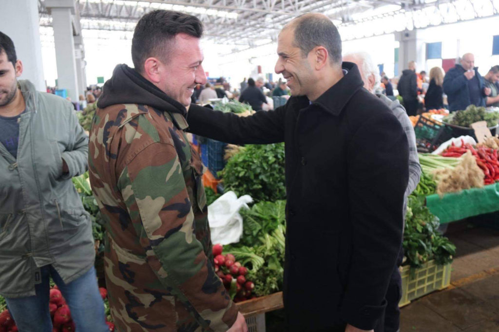 Özersay Mağusa’da perşembe pazarını ziyaret etti