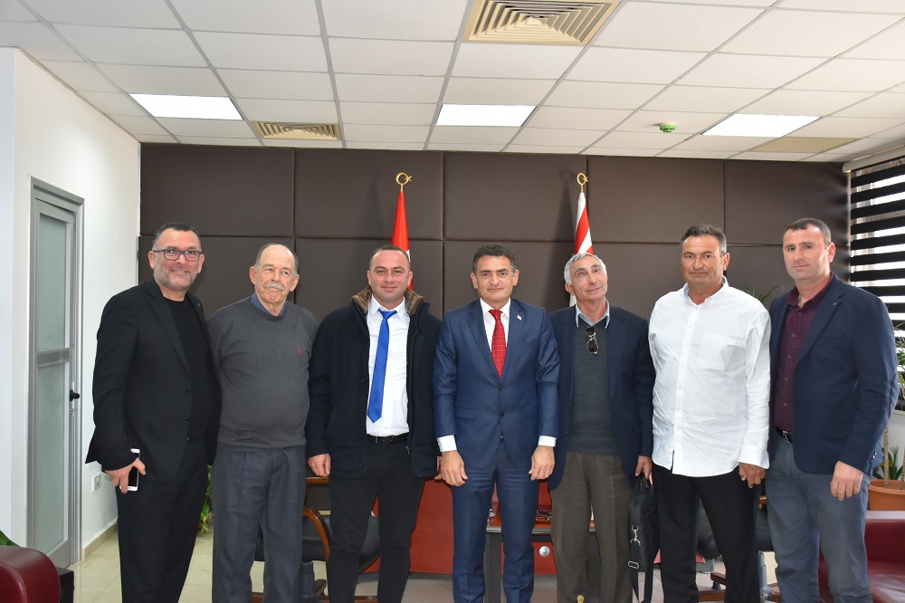 Tarım Bakanı Oğuz Yeni Karpaz Derneği heyetini kabul etti