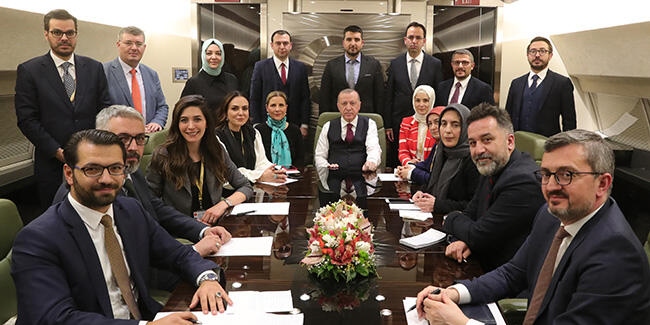 Erdoğan:”Elinde neyi var neyi yok herkes meydanlara dökülür”