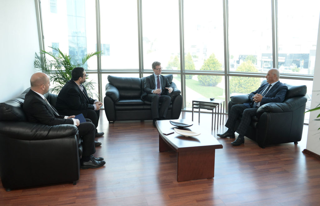 İngiliz Yüksek Komiseri Lıllıe, Gönyeli Belediyesi’ni ziyaret etti