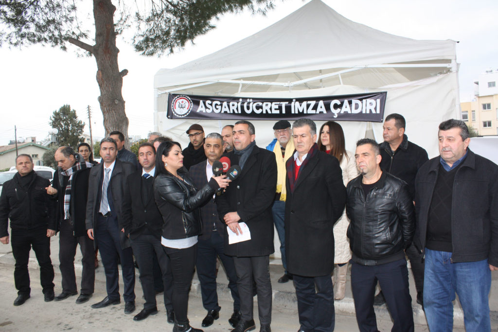 Hür-İş asgari ücreti yargıya taşımaya hazırlandıklarını açıkladı