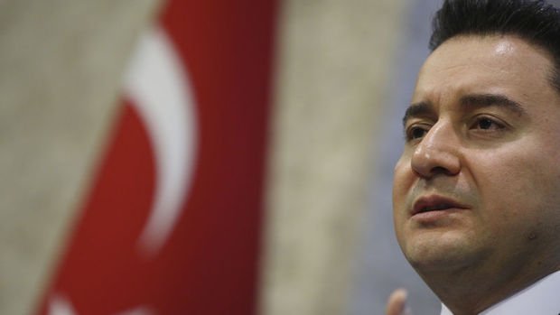 Ali Babacan parti dilekçesini İçişleri Bakanlığı’na verdi