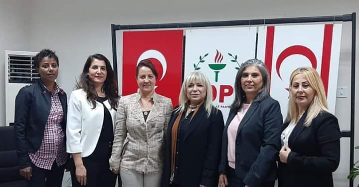 DP Merkez kadın örgütü, KAMUSEN kadın ve çocuk hakları komitesi ile görüştü