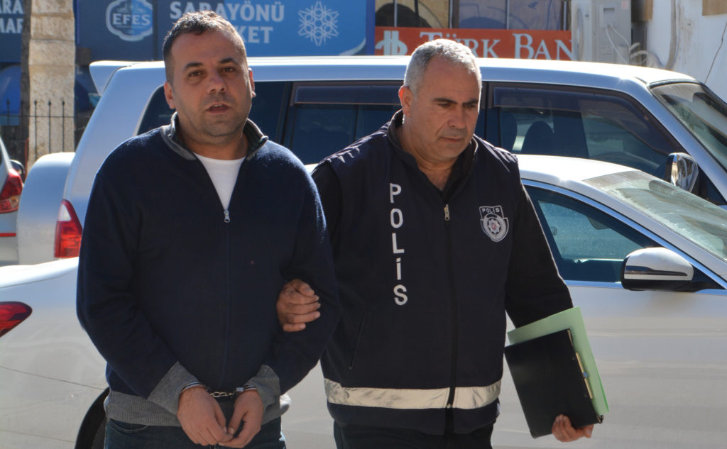 Polis kontrolünde ülkede kaçak olduğu tesbit edildi