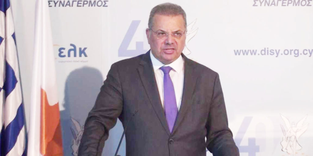 Rum İçişleri Bakanı’nın mülteci sıkıntısı