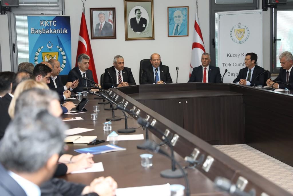 Başbakan Tatar 30’a yakın banka üst düzey yetkilisi ile bir araya geldi