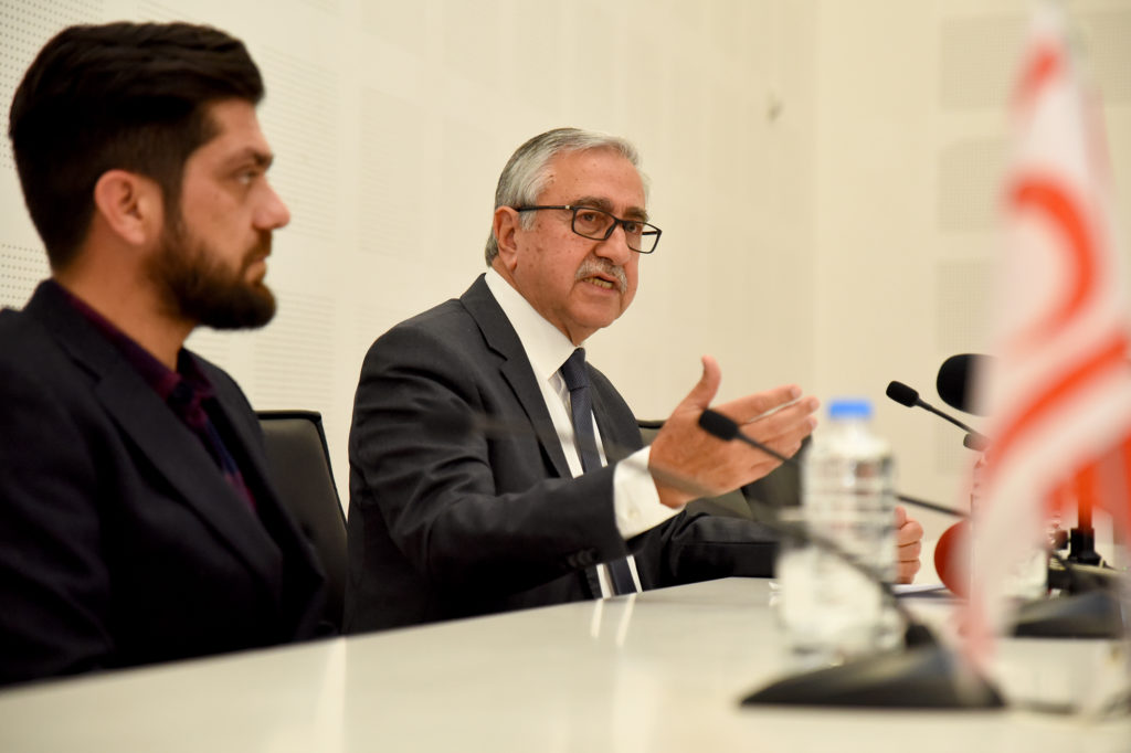 Akıncı: “Çözüm arayışları sürecek”