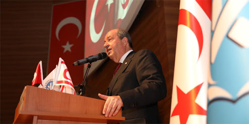 “Kıbrıs’ta iki eşit halk var”