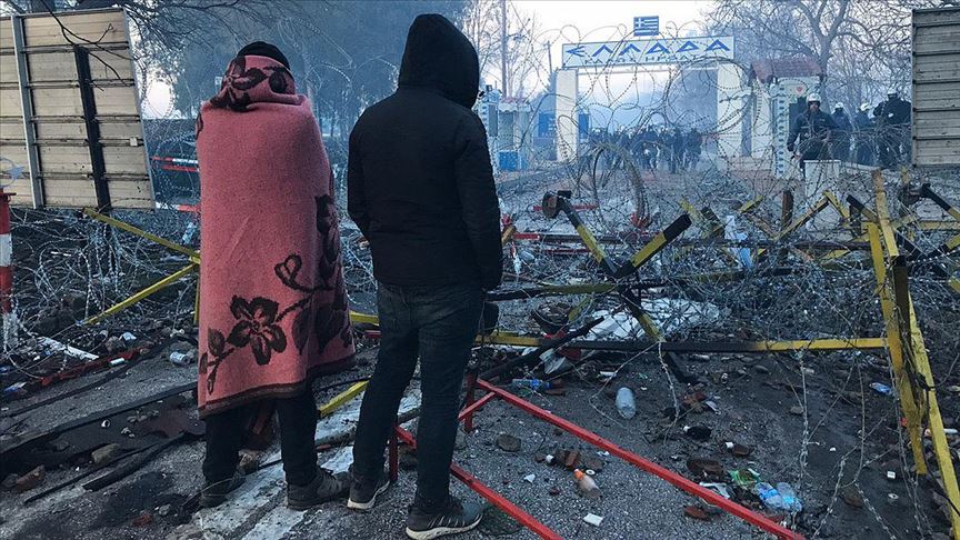 Sınırı geçmek isteyen göçmenlerin Edirne’ye gelişi sürüyor