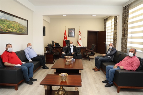 Başbakan Tatar Birleşik Taksiciler Birliği heyetini kabul etti