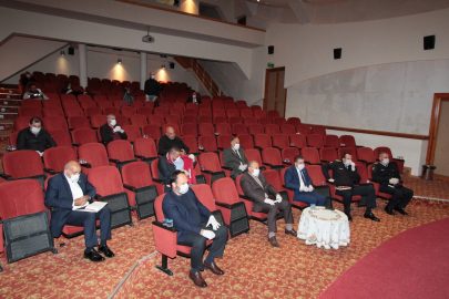 Başbakan Tatar İskele bölge belediye başkanlarıyla bir araya gelerek