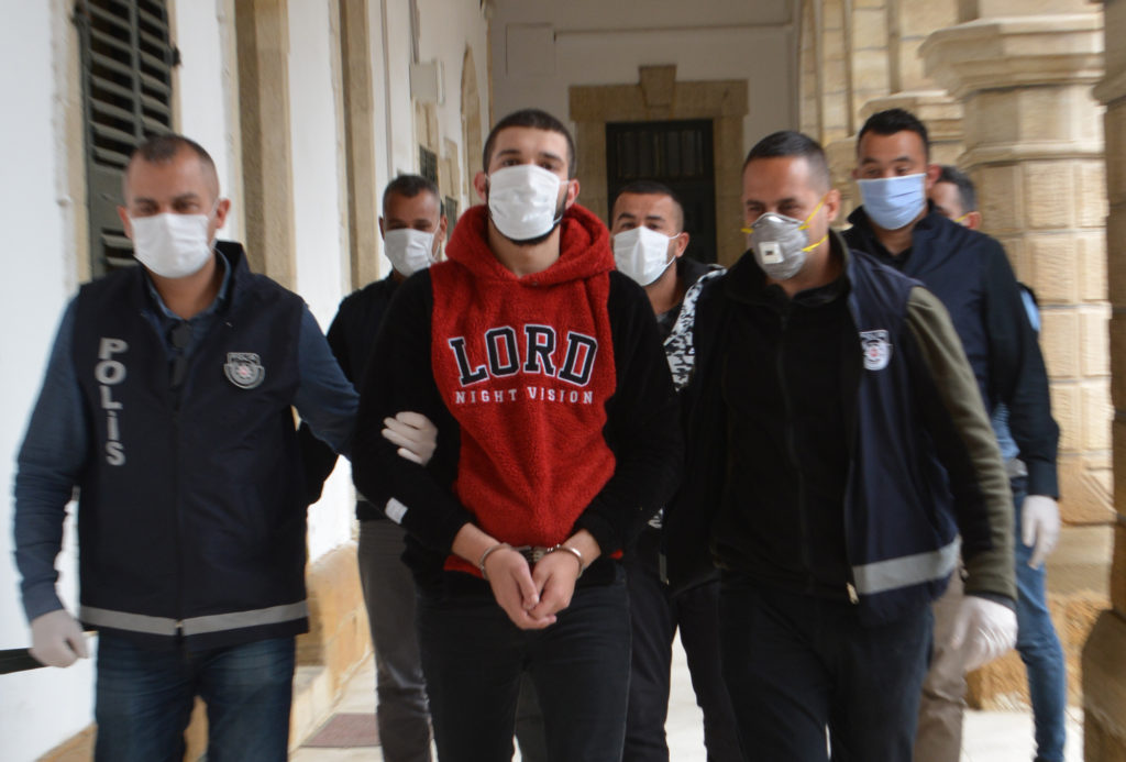 Boğaz Piknik Alanı’na götürüp darp ettiler