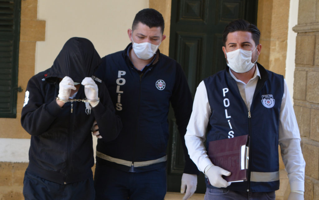 Eşini tehdit eden zanlı 8 gün tutuklu kalacak