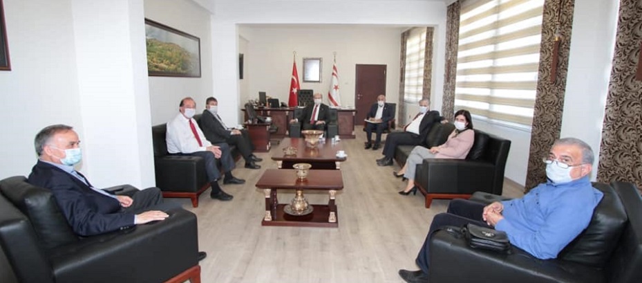 Başbakan Tatar, Sağlık Bakanı Pilli ve Koordinasyon Konseyi üyeleriyle görüştü