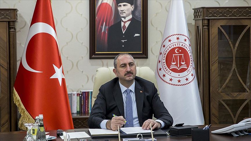 Adalet Bakanı Gül: Kovid-19’la bağlantılı olarak 750 kişi hakkında soruşturma başlatıldı