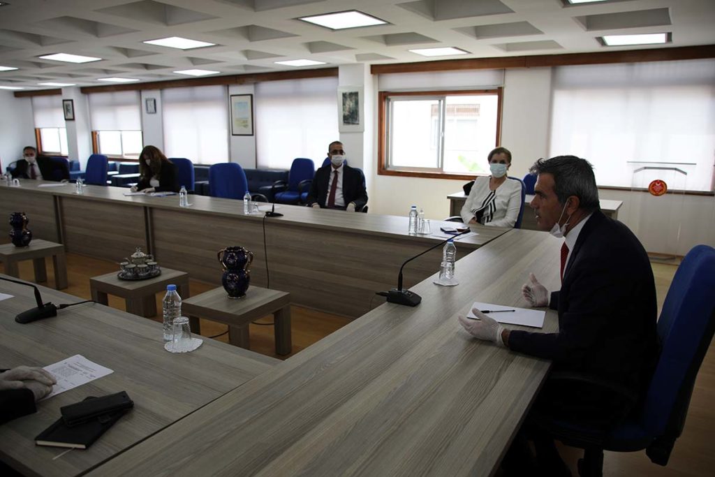 Meclis Başkanı Uluçay komitelerin başkan ve üyeleri ile bir araya geldi