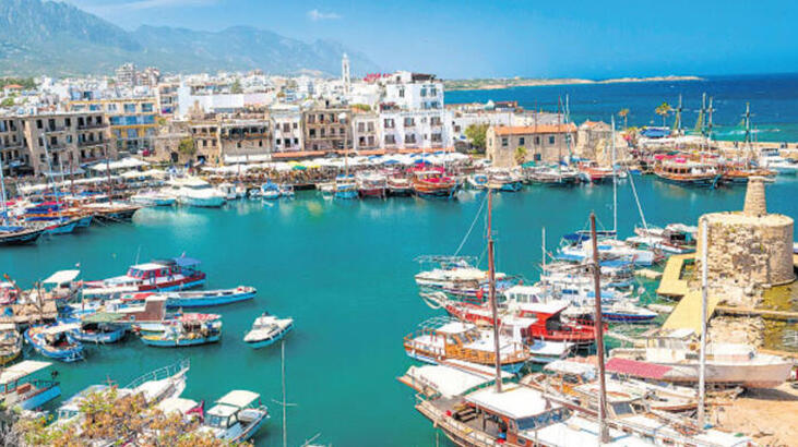 Girne Antik Limanı’nda hizmet veren deniz gezi tekneleri faaliyete başlıyor