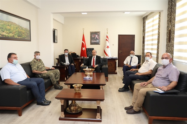 Başbakan Tatar, yangınlarla ilgili teknik ekiplerle görüşme yaptı