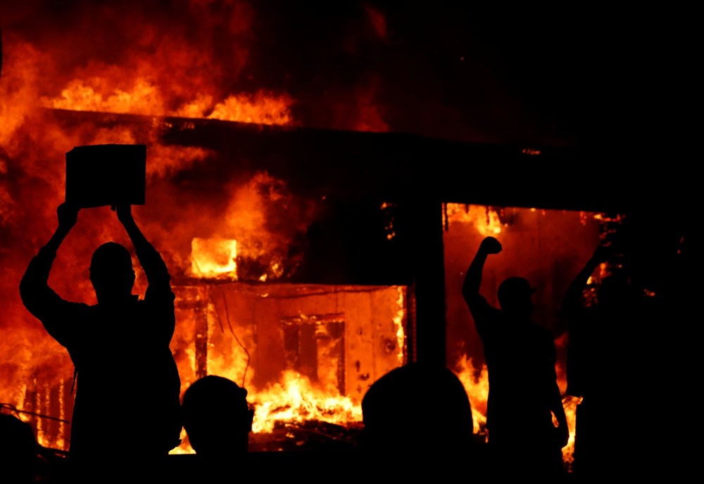 ABD’de gösteriler büyüyor