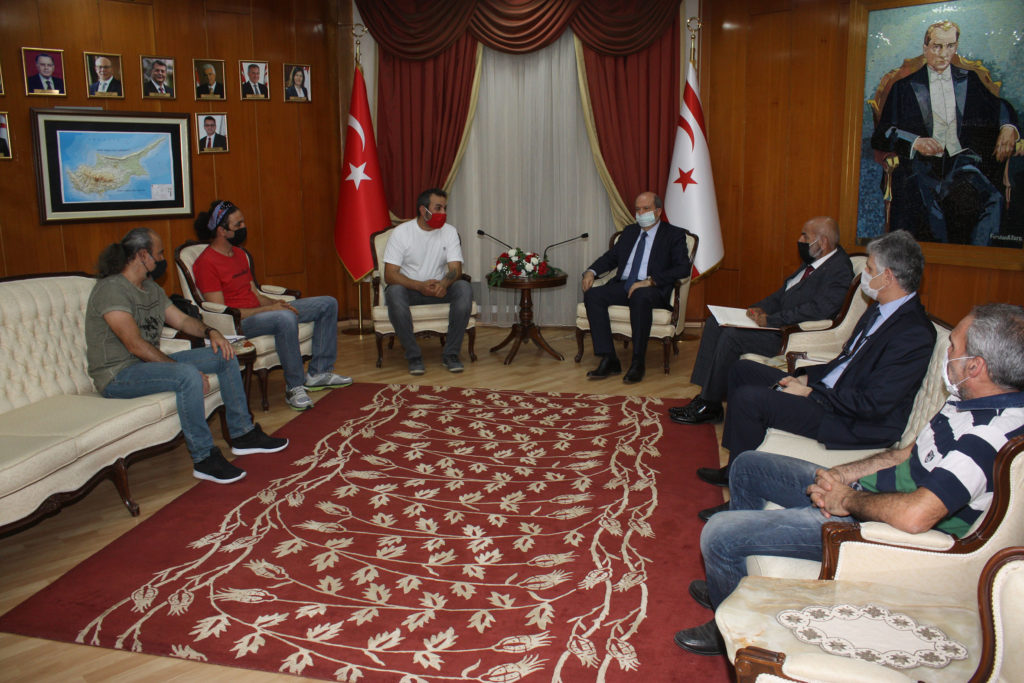 Başbakan Tatar: “Kapılar konusunda Güney Kıbrıs’la temasa geçilecek”