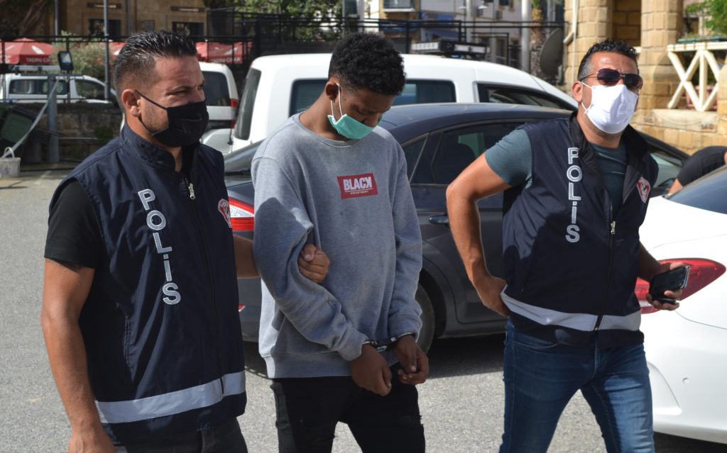 Kanunsuz uyuşturucu madde tasarrufu