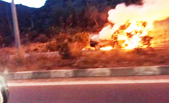 Girne-Lefkoşa anayolu’nda araç yangını