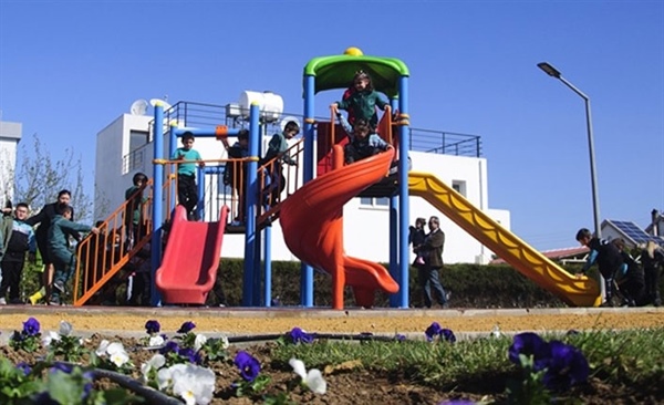 Çocuk parkları bugün açılıyor