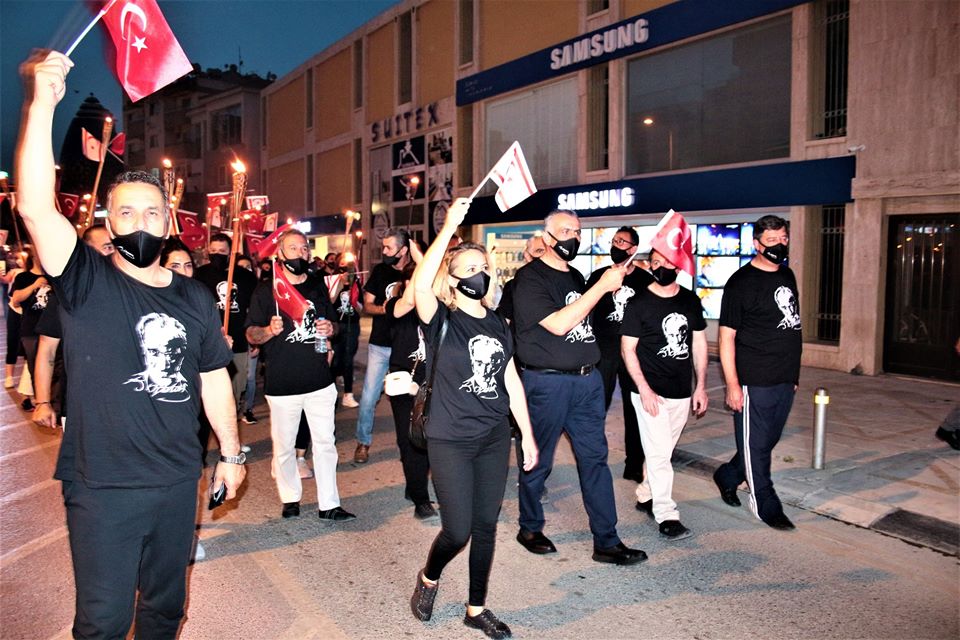 Dereboyu’nda fener alaylı 19 Mayıs kutlaması