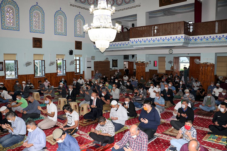 Toplu ibadetler Ramazan Bayramı ile başladı